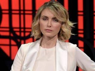 Giornalista Scampini pubblica post dell'hater: "Purtroppo è guarita dal tumore.."