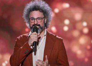 Simone Cristicchi ha la paralisi di Bell, annullato il concerto in Valle D'Aosta