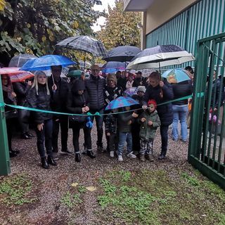 Il taglio del nastro (foto di L. Macchi)