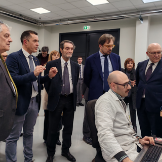 “Lombardia protagonista”, Fontana e Guidesi in visita alla Pariani Srl di Ferno
