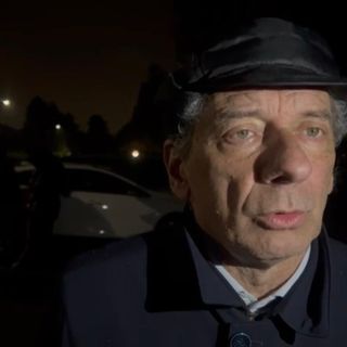 Il sindaco di Samarate, Alessandro Ferrazzi, sul luogo del femminicidio Il sindaco di Samarate, Alessandro Ferrazzi, sul luogo del femminicidio