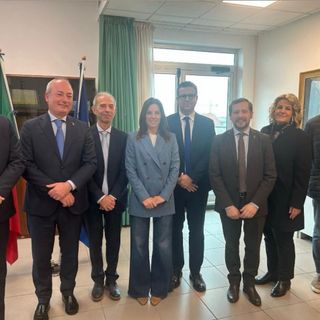 Giustizia sotto organico, summit in Tribunale a Busto: il sottosegretario Ostellari incontra i sindaci Antonelli e Cassani