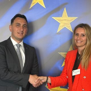 Glenn Micallef e Francesca Caruso