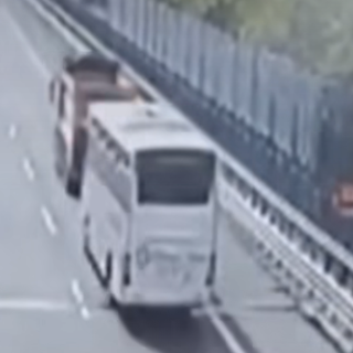 Un frame del video dell'incidente diffuso dai media nazionali