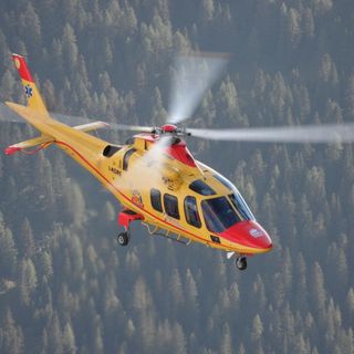 Brutta caduta dalla mountain bike sui sentieri del Campo dei Fiori: sportivo in ospedale