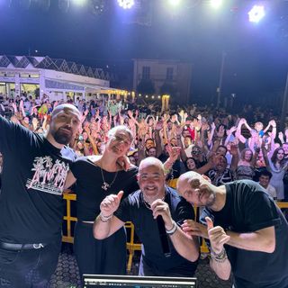 Casorate si colora di rosso: torna il Red Summer Fest tra DJ set, street food e animazione per tutti