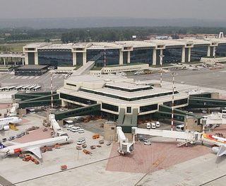 Due chili di cocaina purissima nascosti in cantina, 33enne arrestato a Malpensa