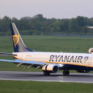 Forte turbolenza sul volo Ryanair per Malpensa: nove persone ferite