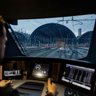 Trenord avvia nuove selezioni per macchinisti e profili specialistici