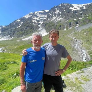 Agostino Spera, a sinistra, accanto a don Giuseppe Tedesco Agostino Spera, a sinistra, accanto a don Giuseppe Tedesco