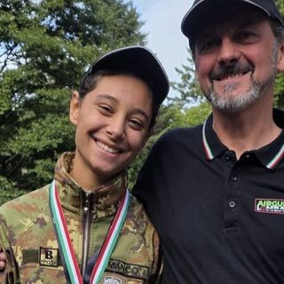 La giovane Noemi Manco e il presidente Enrico Mascetti La giovane Noemi Manco e il presidente Enrico Mascetti