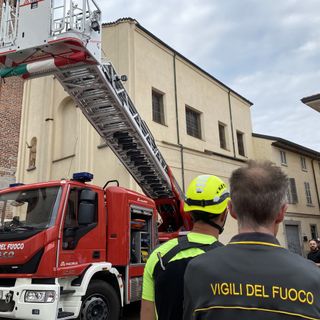 Grande ritorno in presenza per la festa natalizia dell'Associazione provinciale dei vigili del fuoco. E la solidarietà non si spegne