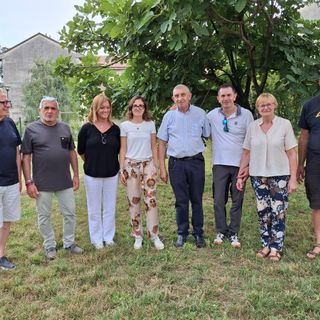 Il momento della commemorazione al parco di via Bellini
