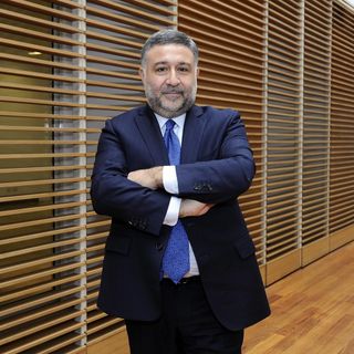 Rosario Rasizza. Nella foto sotto, Marina Crespi