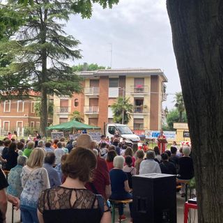 La musica è finita, gli Amici non se ne vanno: «Busto ha dimostrato che ha voglia di tornare a stare insieme»
