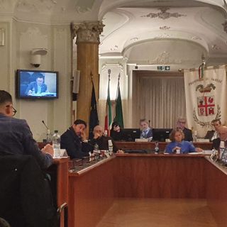 In Provincia primo via libera al bilancio. Opposizione sulle barricate: «Qui manca la politica» In Provincia primo via libera al bilancio. Opposizione sulle barricate: «Qui manca la politica»