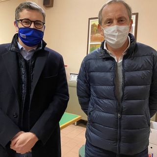 Andrea Cassani ed Emanuele Antonelli a Gallarate durante il falò