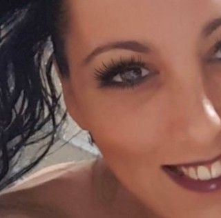 Arianna Costi aveva 33 anni (foto dal profilo Facebook)