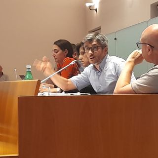 Giovanni Pignataro (Pd) tra i banchi del consiglio comunale di Gallarate