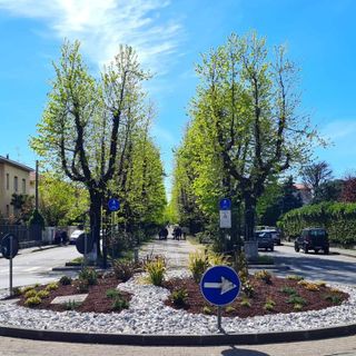 Il Giro d’Italia porta novità: a Cassano si lavora anche sulle aiuole. A meno di 24 giorni dal via