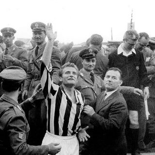 E' morto Giampiero Boniperti, aveva 92 anni: la Juve e il calcio italiano piangono la leggenda bianconera