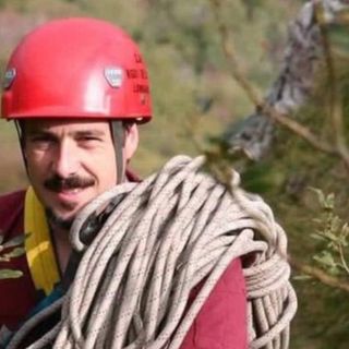 Il gruppo sportivo dei vigili del fuoco omaggia il ricordo del collega Roberto Zanella