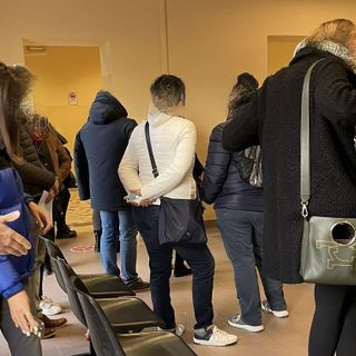 LETTERA. «Assembramenti al centro tamponi di viale Borri. Ho fatto un esposto alla polizia» LETTERA. «Assembramenti al centro tamponi di viale Borri. Ho fatto un esposto alla polizia»