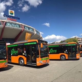 La presentazione dei nuovi autobus ibridi