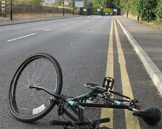 Somma, ciclista investito sul Sempione finisce al pronto soccorso
