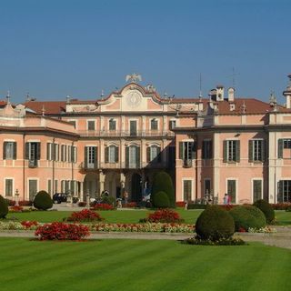 Palaghiaccio, 200 mila euro da Palazzo Estense a beneficio di atleti e associazioni sportive