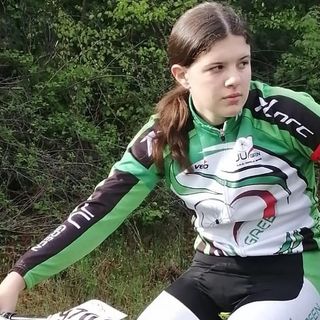 Giovanna Rogora (Ju Green Gorla Minore) prima sul traguardo di Cuasso al Monte