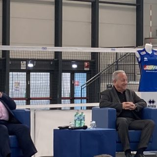 Il presidente Giuseppe Manfredi e Julio Velasco Il presidente Giuseppe Manfredi e Julio Velasco