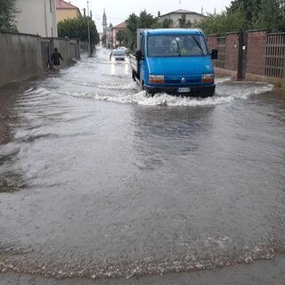Allagato un sottopasso della SS336 della Malpensa