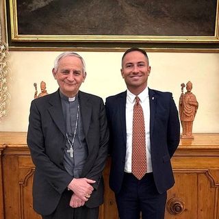 Udienza privata tra il Presidente della Fondazione San Michele Arcangelo, Luca Baravalle e il Cardinale Matteo Maria Zuppi, Presidente CEI Udienza privata tra il Presidente della Fondazione San Michele Arcangelo, Luca Baravalle e il Cardinale Matteo Maria Zuppi, Presidente CEI