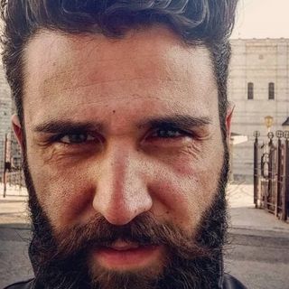 La battaglia di Giorgio contro la spondite anchilosante: 120 km in cammino sulla Via degli Dei