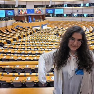 La consigliera Helin Yildiz a Bruxelles alla Conferenza dei Giovani Leader Europei