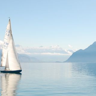 Tra Italia e Svizzera, in vela per i luoghi della storia del Ceresio