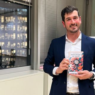 Il varesino Samuele Corsalini con il suo libro "Invecchiare? No, grazie!"