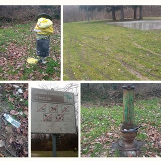 Quanti rifiuti abbandonati nel giardino di largo Gajard