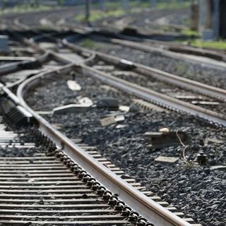 Ragazzo investito dal Malpensa Express, ritardi sui treni per Milano