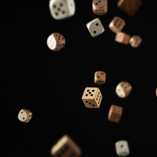 L’ombra lunga della fortuna: dal mondo romano ai giorni nostri