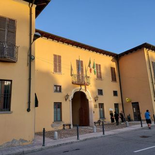 Il municipio di Besozzo