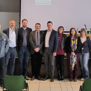 Passeggiando in bicicletta, dalla provincia di Varese al Canton Ticino, da Luino e Tresa
