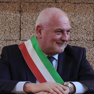 Il sindaco di Lavena Ponte Tresa Massimo Mastromarino Il sindaco di Lavena Ponte Tresa Massimo Mastromarino