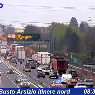 Carambola sull'Autolaghi: soccorsi in azione. Cinque chilometri di coda verso Milano
