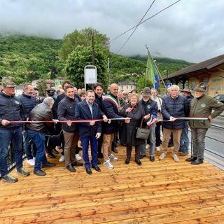 Inaugurata stamattina la nuova passerella sul lungolago di Porto Ceresio