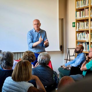 Il consigliere comunale Furio Artoni agli "stati generali" del centrodestra di Luino