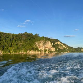 Santa Caterina del Sasso vista dal battello che ieri ha inaugurato il nuovo servizio