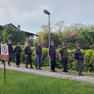 Gli alpini in partenza per Biella da Mornago