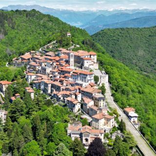 Cultura e natura: al Sacro Monte l’esperienza sensoriale del Sensibilia Festival 2025 Cultura e natura: al Sacro Monte l’esperienza sensoriale del Sensibilia Festival 2025